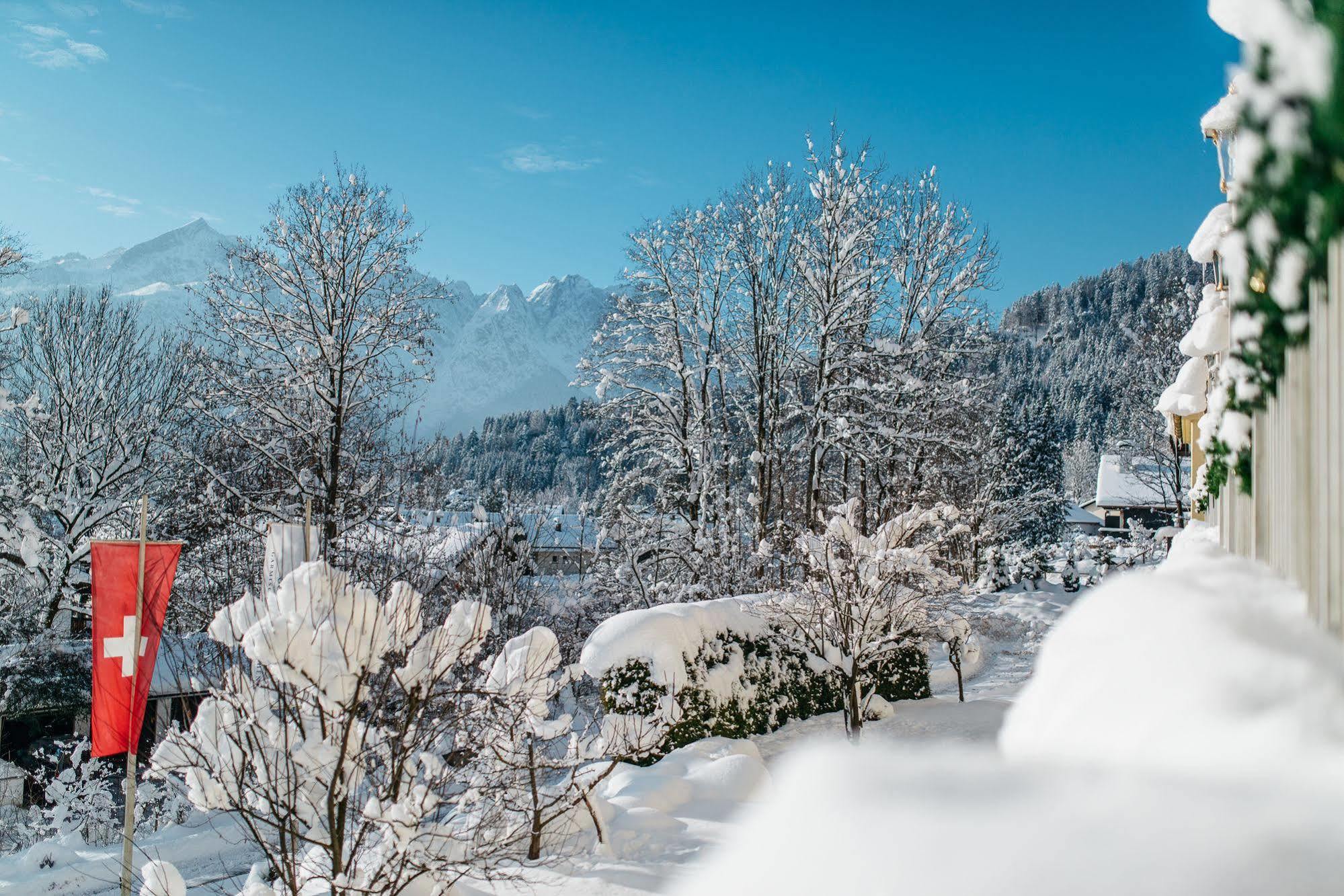 Grand Hotel Sonnenbichl Garmisch-Partenkirchen Exteriör bild